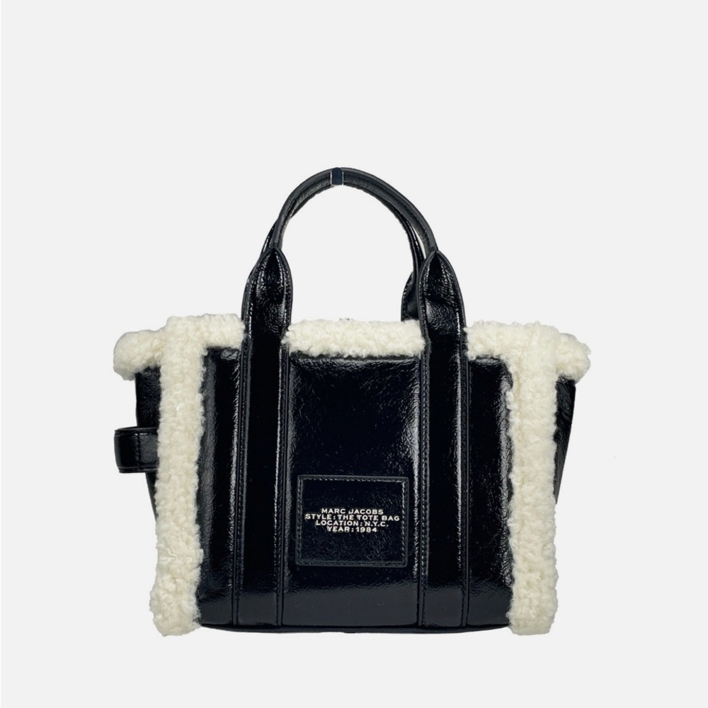 Marc Jacobs The Tote Bag Crinkle Leather with Sherpa - Picture 4 of 9